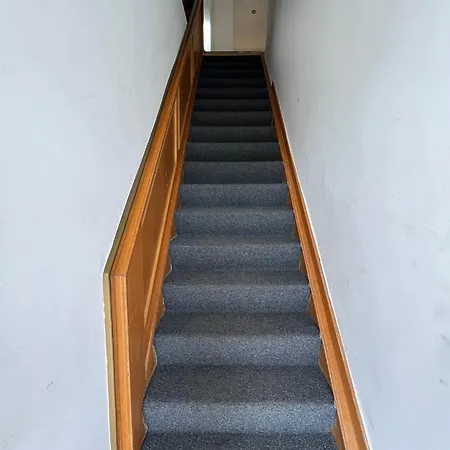 Es-unterkunft * 뒤스부르크