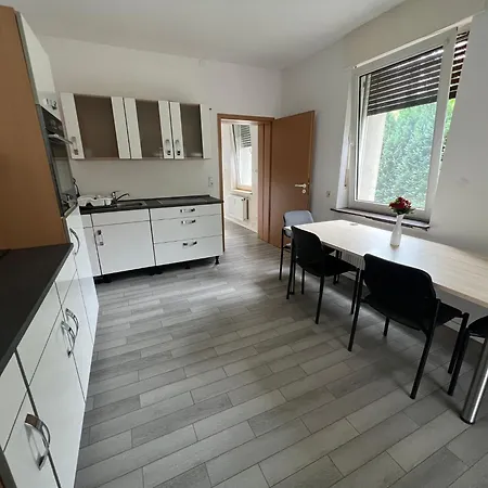 Es-unterkunft * 뒤스부르크